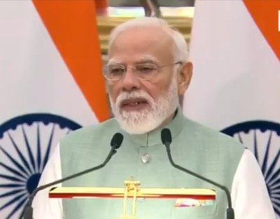 मोदी का बड़ा ऐलान: 100 अरब डॉलर निवेश और 10 लाख नौकरियों का लक्ष्य