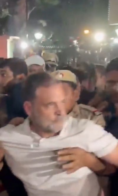 Rahul Gandhi Detained as Delhi Protest Against CEC Escalates