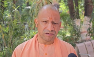 अराजकता से बाज आए कांग्रेस, वरना जो बचा है वह भी गंवा देगी : मुख्यमंत्री योगी
