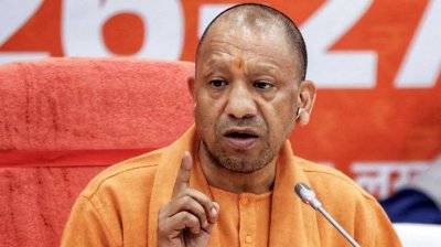 एयर शो की तैयारियों को लेकर सीएम योगी ने की समीक्षा,नमो घाट पर व्यवस्थाओं का किया स्थलीय निरीक्षण