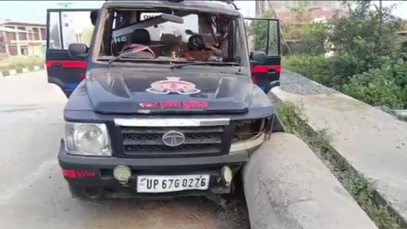 पुलिस टीम को कुचलने की कोशिश, कंबलों के बीच छिपी मिली शराब की खेप