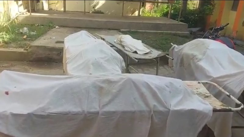 बुलंदशहर में काल बनी तेज रफ्तार ईको कार, एक ही परिवार के 4 समेत 5 की मौत