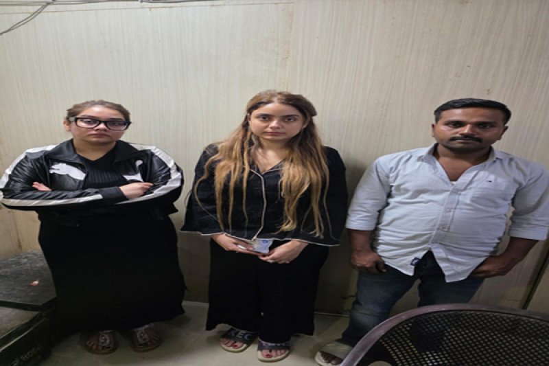 शिवा शर्मा हत्याकांड की मुख्य आरोपी श्रद्धा दुबे को यूपी एसटीएफ ने नागपुर से किया गिरफ्तार
