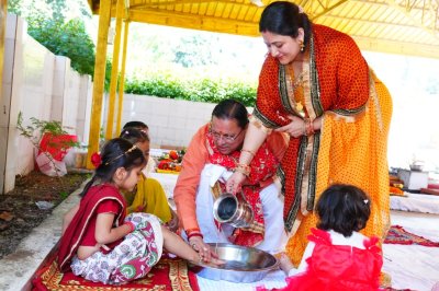 देवी पूजि पद कमल तुम्हारे सुर नर मुनि सब होहिं सुखारे…