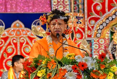 दुनिया में मुस्लिम से मुस्लिम, कम्युनिस्ट से कम्युनिस्ट और क्रिश्चियन से क्रिश्चियन लड़ रहे हैं: योगी