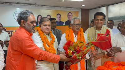 उत्तराखंड में बसपा को झटका, नाथीराम समेत सैकड़ों कार्यकर्ता भाजपा में शामिल