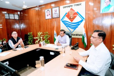 ठोस एवं प्लास्टिक अपशिष्ट प्रबंधन के नियमों का प्रभावी क्रियान्वयन सुनिश्चित करें: मुख्य सचिव