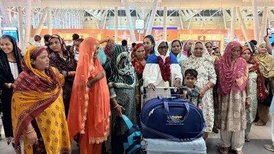 सऊदी से उमराह तीर्थयात्रियों की वतन वापसीः भारतीय मिशनों ने दिखाई मुस्तैदी