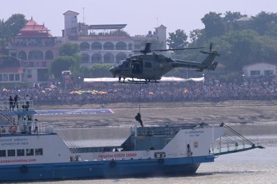 एयर शो बना शौर्य व सनातन संस्कृति का संगम