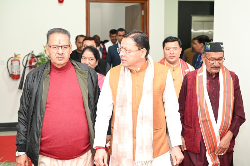 खंडूड़ी का जीवन ईमानदारी और कर्तव्यनिष्ठा की मिसाल: धामी