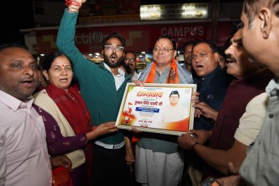 ऋषिकेश में CM पुष्कर सिंह धामी का स्वागत, युवा आयोग के गठन पर युवाओं ने जताया आभार