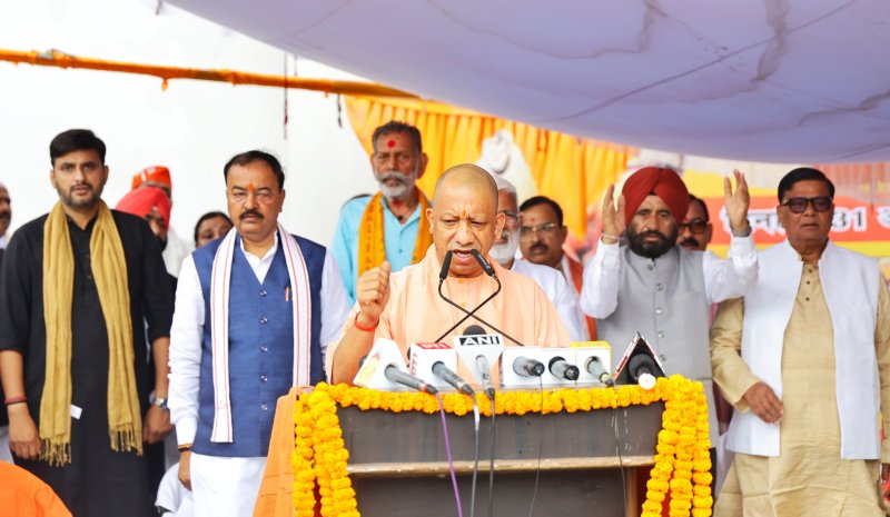 जातिवाद और जिन्नावाद का मुकाबला मिलकर करना होगा: मुख्यमंत्री योगी