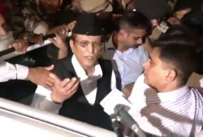 जेल से बाहर आते ही आजम खान को ED ने हिरासत में लिया, जौहर यूनिवर्सिटी मामले में कार्रवाई