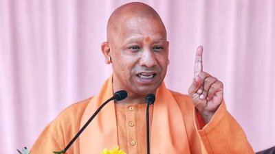 यूपी में बड़ा प्रशासनिक फेरबदल, 5 IAS अफसरों का तबादला; 10 की बदली जिम्मेदारी