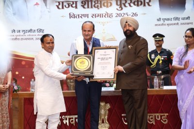 शिक्षक विद्यार्थियों का भविष्य ही नहीं, राष्ट्र का निर्माण करते हैं: धन सिंह रावत
