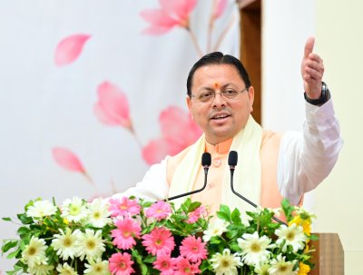 शिक्षक केवल विद्यार्थी नहीं, पूरे राष्ट्र के भविष्य का निर्माण करता है: मुख्यमंत्री धामी