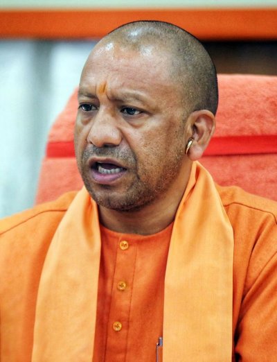 योगी सरकार की जीरो टॉलरेंस नीति: लापरवाही पर पांच तहसीलदार निलंबित, 13 अन्य को नोटिस