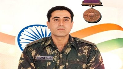 कैप्टन विक्रम बत्रा को देश का नमन, शौर्य को किया याद