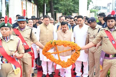 देश की एकता, अखंडता और सुरक्षा के लिए शहीदों का बलिदान सदैव प्रेरणा देता रहेगा : मुख्यमंत्री धामी