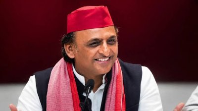 ‘बयानबाजी छोड़ो, जनता के बीच जाओ’—अखिलेश ने सपा कार्यकर्ताओं को दिया साफ संदेश