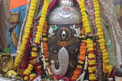 भस्म आरती: गणेश स्वरूप में सजे बाबा महाकाल