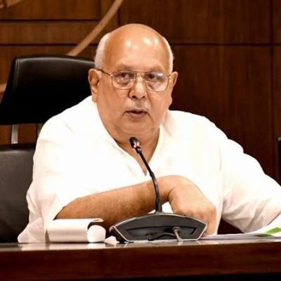 ‘पहले अपने गिरेबां में झांकें अखिलेश’... MSP और किसानों के मुद्दे पर कैबिनेट मंत्री सूर्य प्रताप शाही का सपा पर हमला
