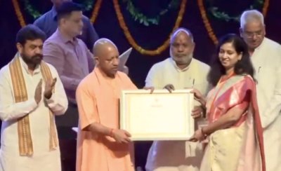 UP News : नियुक्ति पत्र पाकर खिले चेहरे, अभ्यर्थियों ने मुख्यमंत्री योगी का जताया आभार