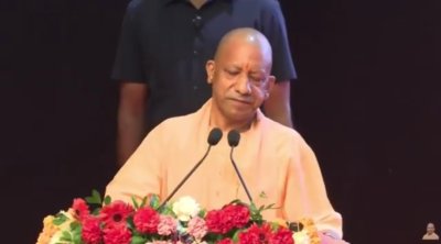 योगी बोले- ‘उपद्रवग्रस्त यूपी को उत्सवपूर्ण प्रदेश में बदला’
