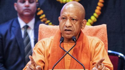 6 महीने में 1 लाख से ज्यादा युवाओं को नौकरी का दावा, CM योगी ने बताया भर्ती का रोडमैप