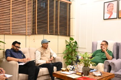 31 अक्टूबर तक 50 प्रतिशत पॉलीहाउस निर्माण पूरा करें अधिकारी: गणेश जोशी