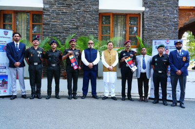 पर्वतारोहियों का साहस, अनुशासन और टीम भावना युवाओं के लिए प्रेरणादायी: मुख्यमंत्री धामी