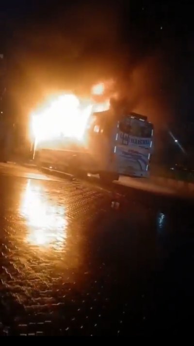 Nine Killed as Delhi-Mahoba Bus Catches Fire Near Jewar