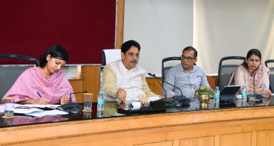 योगी सरकार के ट्रिलियन डॉलर अर्थव्यवस्था के लक्ष्य को आईटी-इलेक्ट्रॉनिक्स सेक्टर से मिलेगी नई गति